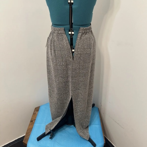 Jessica Howard Petite Black White Tweed Unlined 2 Piece Long Skirt Suit Size 6P. - Picture 14 of 16